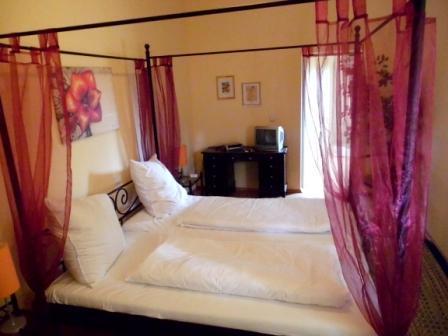 Hahne Hotel Und Appartements Laatzen Ngoại thất bức ảnh